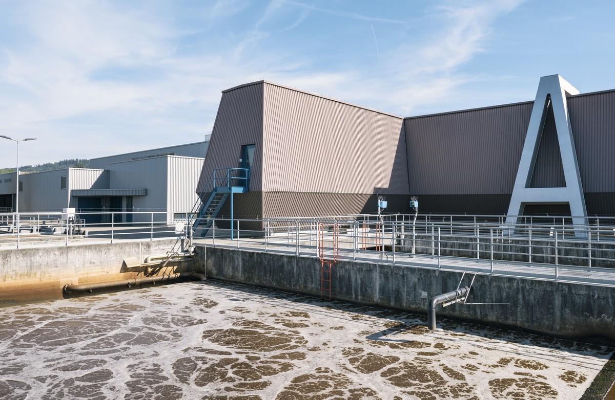 ZUR KLAERANLAGE WERDHOELZLI STELLEN WIR IHNEN HEUTE, DONNERSTAG, 20. SEPTEMBER 2017, FOLGENDES BILDMATERIAL ZUR VERFUEGUNG --- Biological treatment at the wastewater treatment plant Werdhoelzli in Zur ...