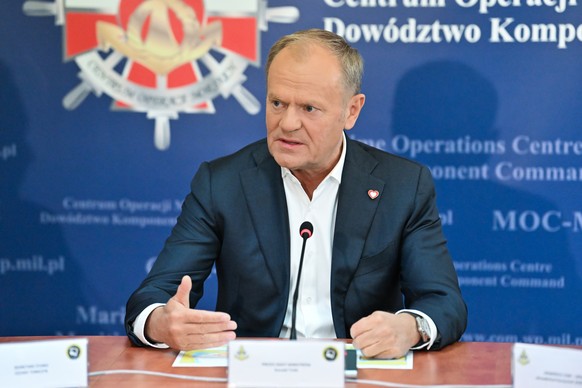 epa12124742 Polish Prime Minister Donald Tusk attends a special meeting at Maritime Operations Centre in Gdynia, northern Poland, 22 May 2025. Tusk held a special meeting with security agencies after  ...