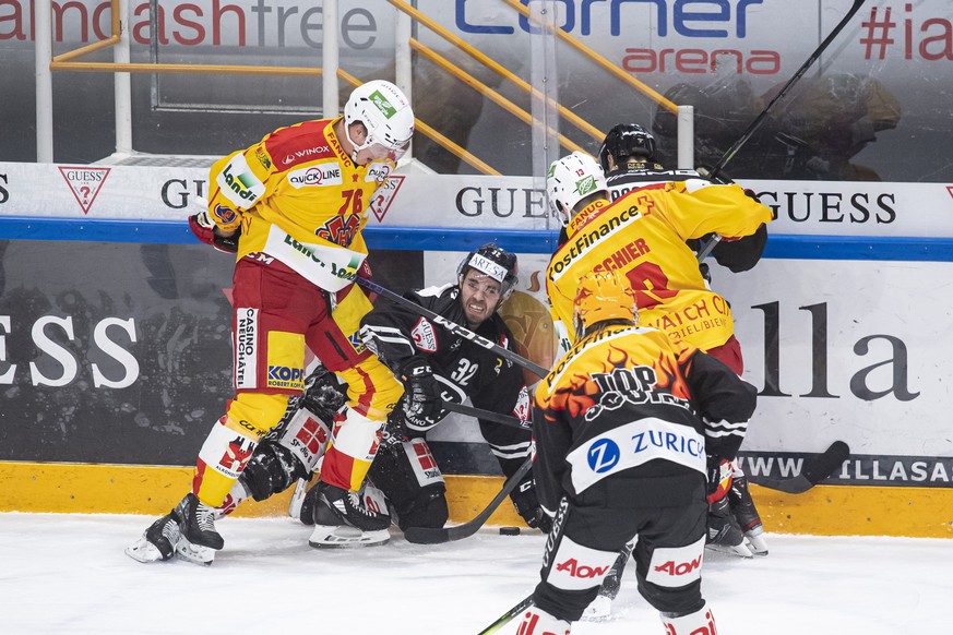 Lugano's player Bernd Wolf, during the preliminary round game of the National League 2022/23 between HC Lugano against EHC Bienne at the ice stadium Corner Arena, Saturday, November 05, 2022. (KEYSTON ...