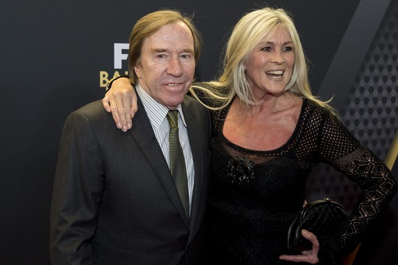 Prominenz an der Fifa-Gala: Günther Netzer und Ehefrau.