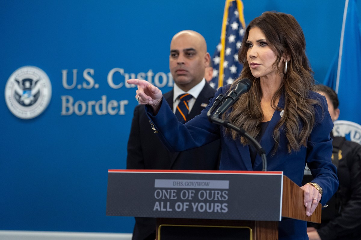 U.S. Homeland Security Secretary Kristi Noem points during a news conference in New York, Thursday, Jan. 8, 2026. (AP Photo/Yuki Iwamura)
Noem Immigration Enforcement