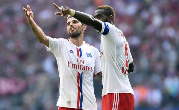 Behrami und Djourou marschieren derzeit nicht in dieselbe Richtung.