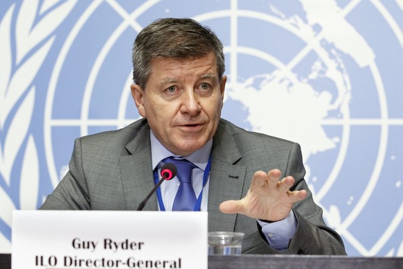 epa05710553 British Guy Ryder, General Director of the International Labour Organisation (ILO), presents the new ILO report &#039;World Employment and Social Outlook - Trends 2017&#039;, during a pres ...