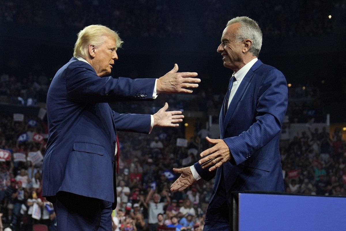 Donald Trump devrait offrir un poste Robert F. Kennedy Jr. (AP Photo/Evan Vucci)
