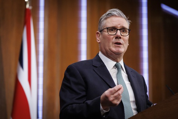 epa12661208 British Prime Minister Keir Starmer delivers a speech and answers questions regarding US President Donald Trumps plans to impose tariffs on the UK over opposition to his proposed Greenlan ...