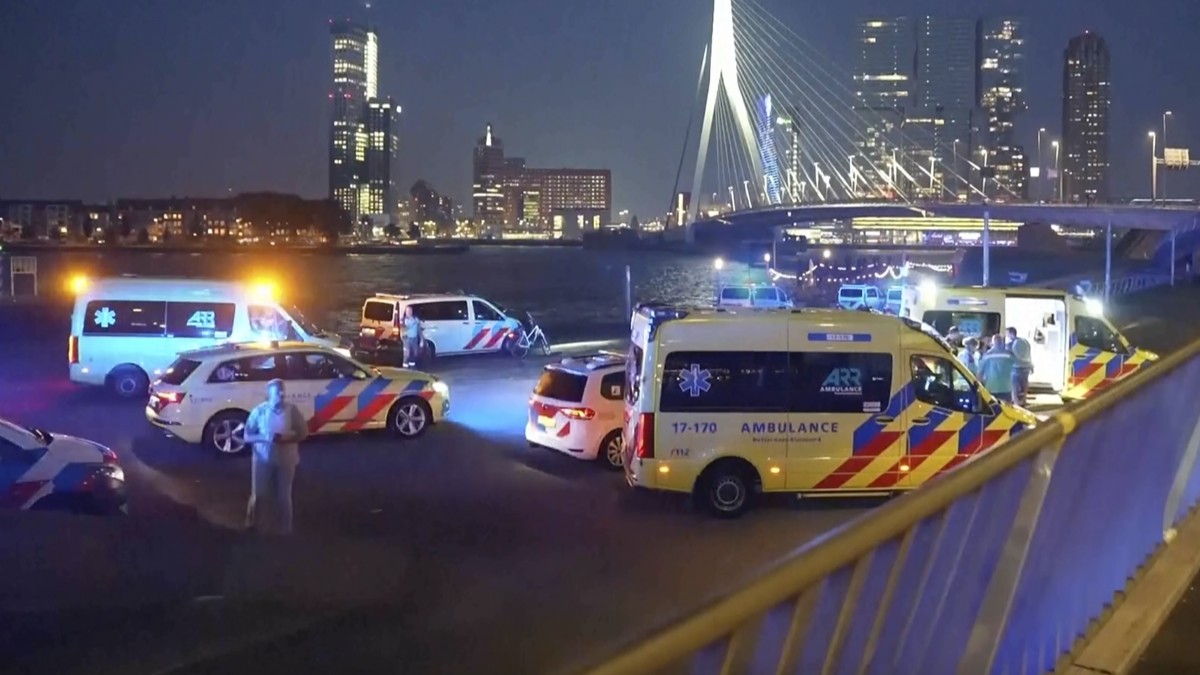 In this image made from video provided by Media TV, personnel respond to a stabbing incident late Thursday, Sept. 19, 2024, in the port city of Rotterdam, Netherlands. (Media TV via AP)