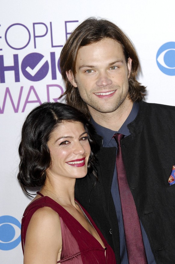 Bildnummer: 59005379 Datum: 09.01.2013 Copyright: imago/PicturePerfect
Jared Padalecki &amp; wife Genevieve Padalecki 39TH ANNUAL PEOPLE S CHOICE AWARDS Los Angeles PUBLICATIONxNOTxINxUSAxUK Entertain ...