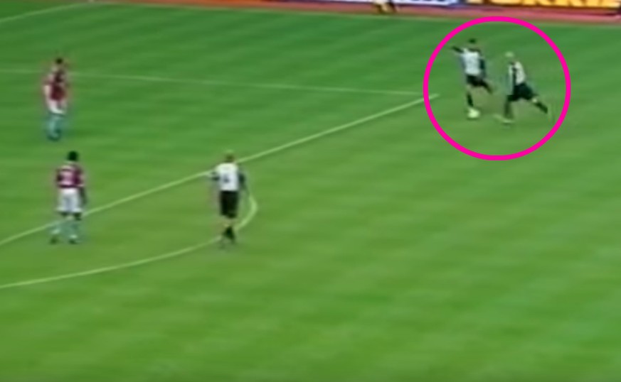 Fundstück des Tages: Beckham und Giggs treten gleichzeitig einen Freistoss