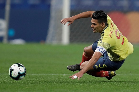 epa07681308 Colombia's Falcao Garcia in action during the Copa America 2019 quarter-finals soccer match between Colombia and Chile at Arena Corinthians in Sao Paulo, Brazil, 28 June 2019. EPA/FERNANDO ...