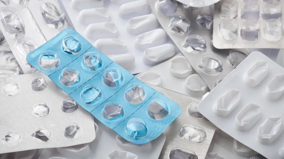 Medikamente sind nicht mehr verfügbar, weil die Preise zuletzt stark gesunken sind und sich Hersteller aus dem unattraktiven Schweizer Markt zurückziehen.