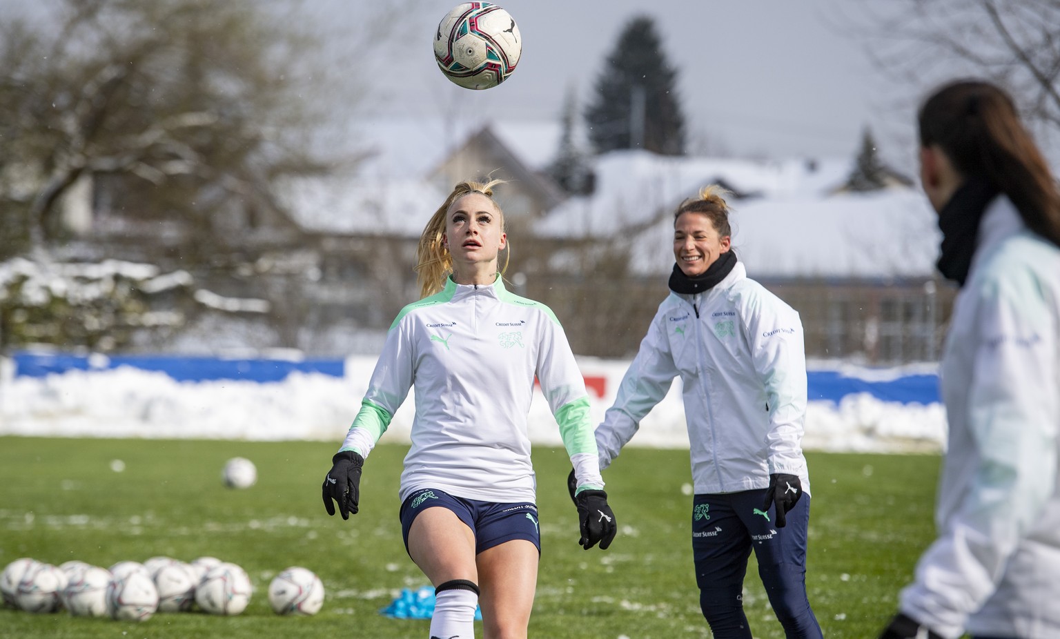 Die Schweizer Spielerin Luana Buehler bei einem Training der Schweizer Frauen Fussball Nationalmannschaft am Mittwoch, 7. April 2021, in Freienbach vor dem Europameisterschafts Qualifikationsspiel geg ...