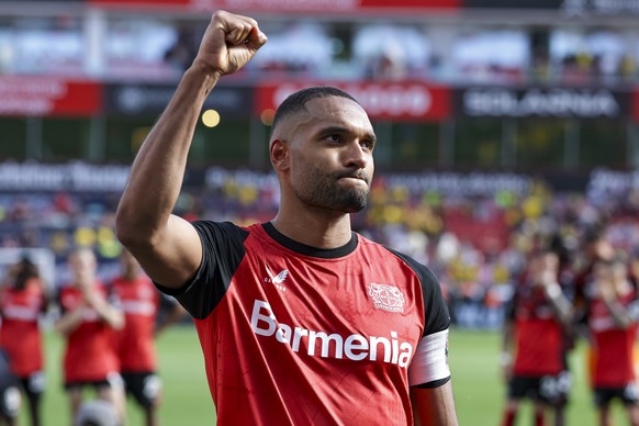 epa12091904 Jonathan Tah of Leverkusen is honoured and bid farewell at his last home game for Leverkusen after the German Bundesliga soccer match between Bayer 04 Leverkusen and Borussia Dortmund in L ...