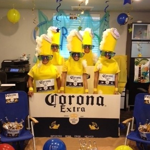 corona bier six pack trinken halloween kostüm http://lord.colbro.co/work-group-halloween-costume-ideas