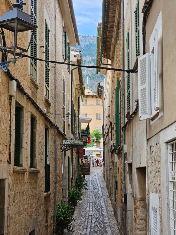 Schmale Gassen in der Altstadt von Soller.