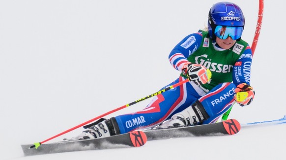 epaselect epa09658467 Tessa Worley of France in action during the first run of the Women&#039;s Giant Slalom race at the FIS Alpine Skiing World Cup event in Lienz, Austria, 28 Dezember 2021. EPA/CHRI ...