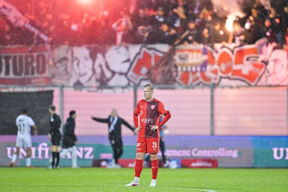 Ein enttaeuschter Mats Hammerich (FCV) im Fussball Challenge League Spiel zwischen dem FC Vaduz und dem FC Thun, am Montag, 11. Mai 2025, im Rheinpark Stadion in Vaduz. (KEYSTONE/Gian Ehrenzeller)