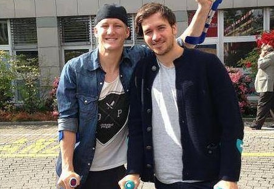 Grossmaul Schweinsteiger fordert Neureuther zum Slalom-Duell – wenn dieser beim Jonglieren überzeugt