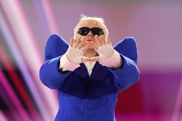 FILE - Joost Klein of Netherlands arrives on stage for the introducing of the artists at the dress rehearsal for the final at the Eurovision Song Contest in Malmo, Sweden, Friday, May 10, 2024. Hours  ...