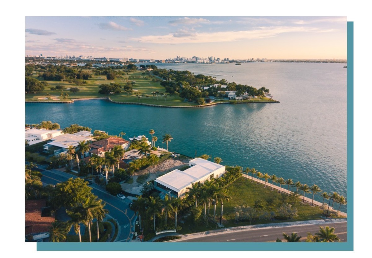 La toute petite île d'Indian Creek, près de Miami, est la plus privée du monde. Aperçu du bunker des milliardaires où vivent Jeff Bezos, Tom Brady ou encore Ivanka Trump.