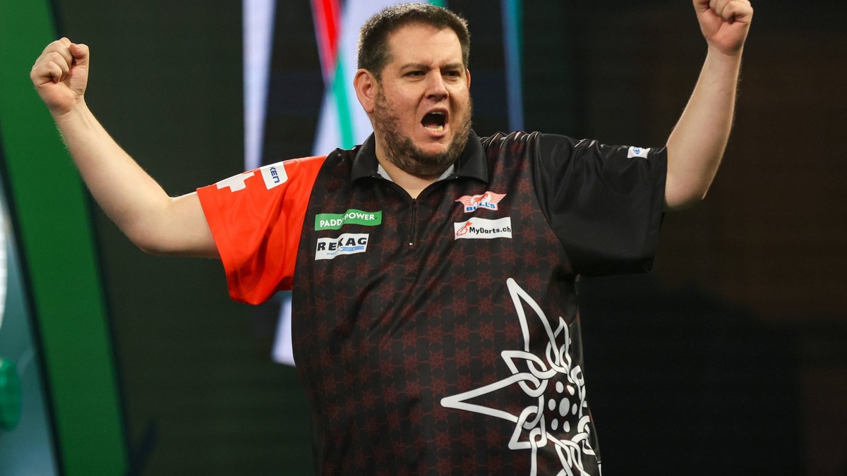 17/12/2025. 2025/26 World Darts Championship Stefan Bellmont wins his first round match against Raymond van Barneveld during the 2025/26 Paddy Power World Darts Championships at Alexandra Palace, Lond ...