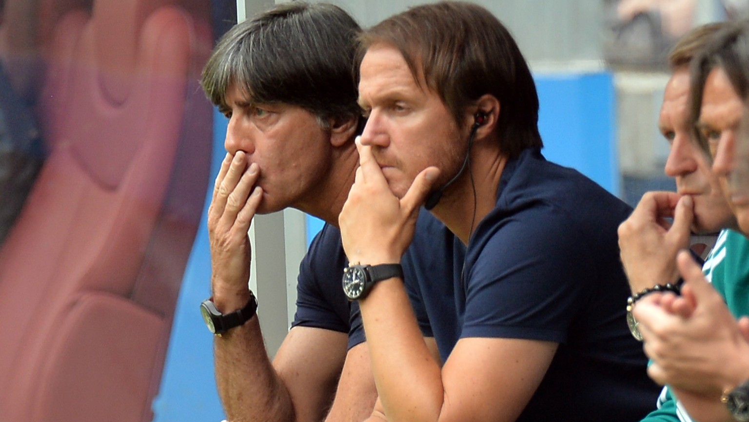 epa06816041 Germany&#039;s head coach Joachim Loew (L) and assistant coach Thomas Schneider (2L) during the FIFA World Cup 2018 group F preliminary round soccer match between Germany and Mexico in Mos ...