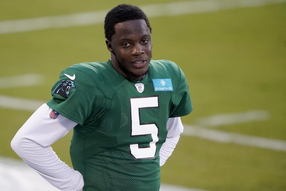 Carolina Panthers quarterback Teddy Bridgewater watches during an NFL football camp practice Wednesday, Aug. 26, 2020, in Charlotte, N.C. (AP Photo/Chris Carlson)