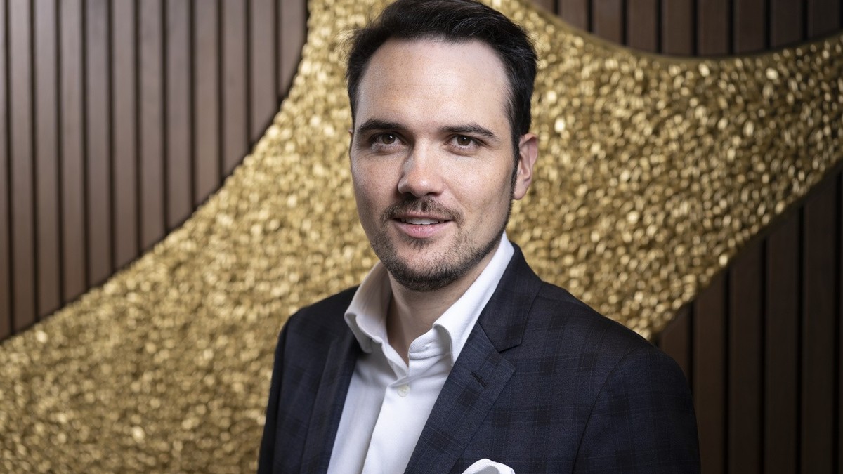 Johannes Laederach, CEO Laederach Chocolatier Suisse, posiert am 18. November 2022 im House of Laederach in Bilten, Kanton Glarus. (KEYSTONE/Gaetan Bally)