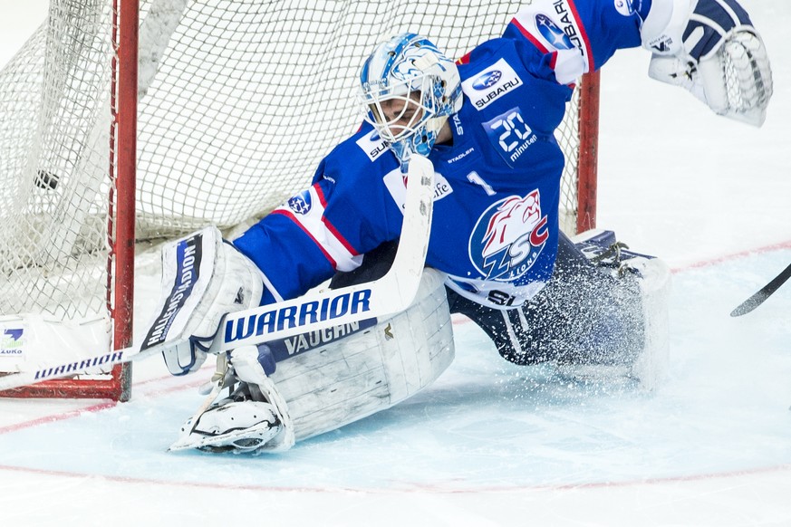 Niklas Schlegel, von Zuerich, im Eishockeyspiel der National League A zwischen den ZSC Lions und den SCL Tigers, am Dienstag, 23. Februar 2016, im Hallenstadion in Zuerich. (KEYSTONE/Ennio Leanza)