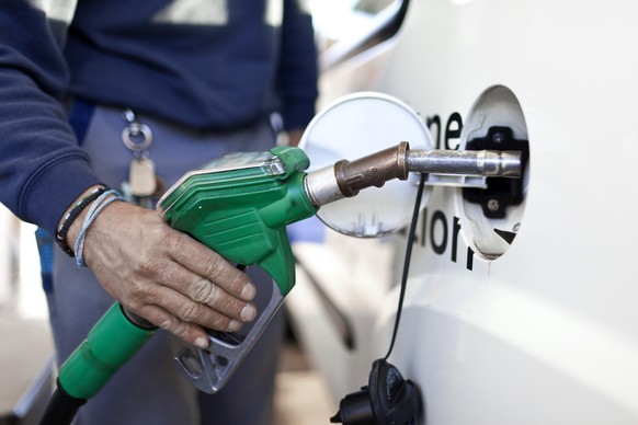 Durch geringere Treibstoffimporte kann viel Geld eingespart werden.