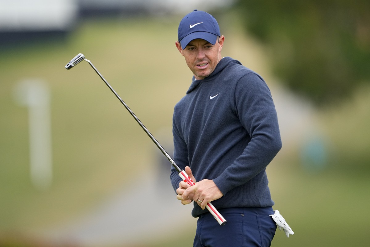 Rory McIlroy, of Northern Ireland, reacts after missing a putt on the ninth hole during a practice round for the U.S. Open Championship golf tournament at The Los Angeles Country Club on Tuesday, June ...