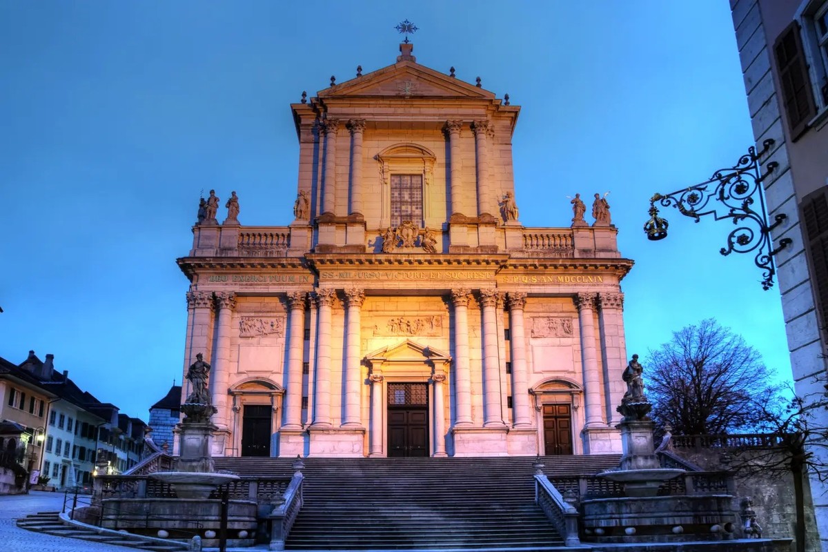 Die St. Ursenkathedrale in Solothurn ist die Bischofskirche des Bistums Basel.
