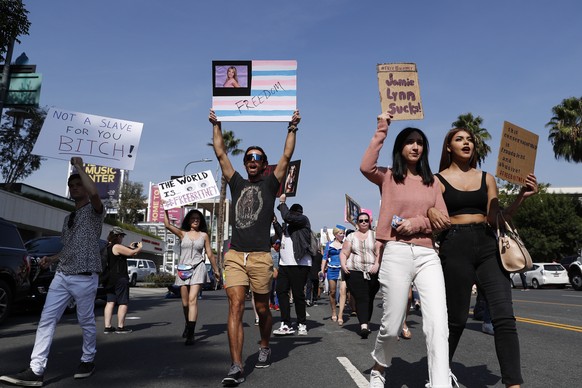 epa09496661 Britney Spears supporters march during a rally outside the Stanley Mosk Courthouse in Los Angeles, California, USA, 29 September 2021. Los Angeles judge Brenda Penny temporarily removed Br ...