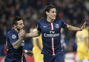 Lavezzi und Cavani (r.) droht Ungemach.