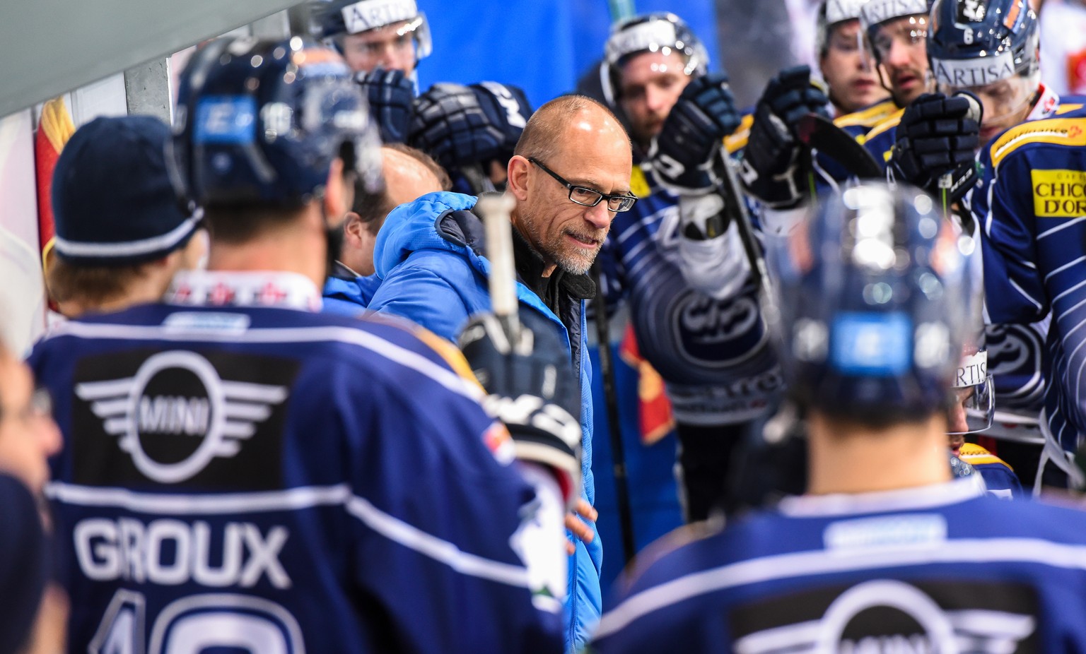 Hans Kossmann will seine Mannen in die Play-offs peitschen.