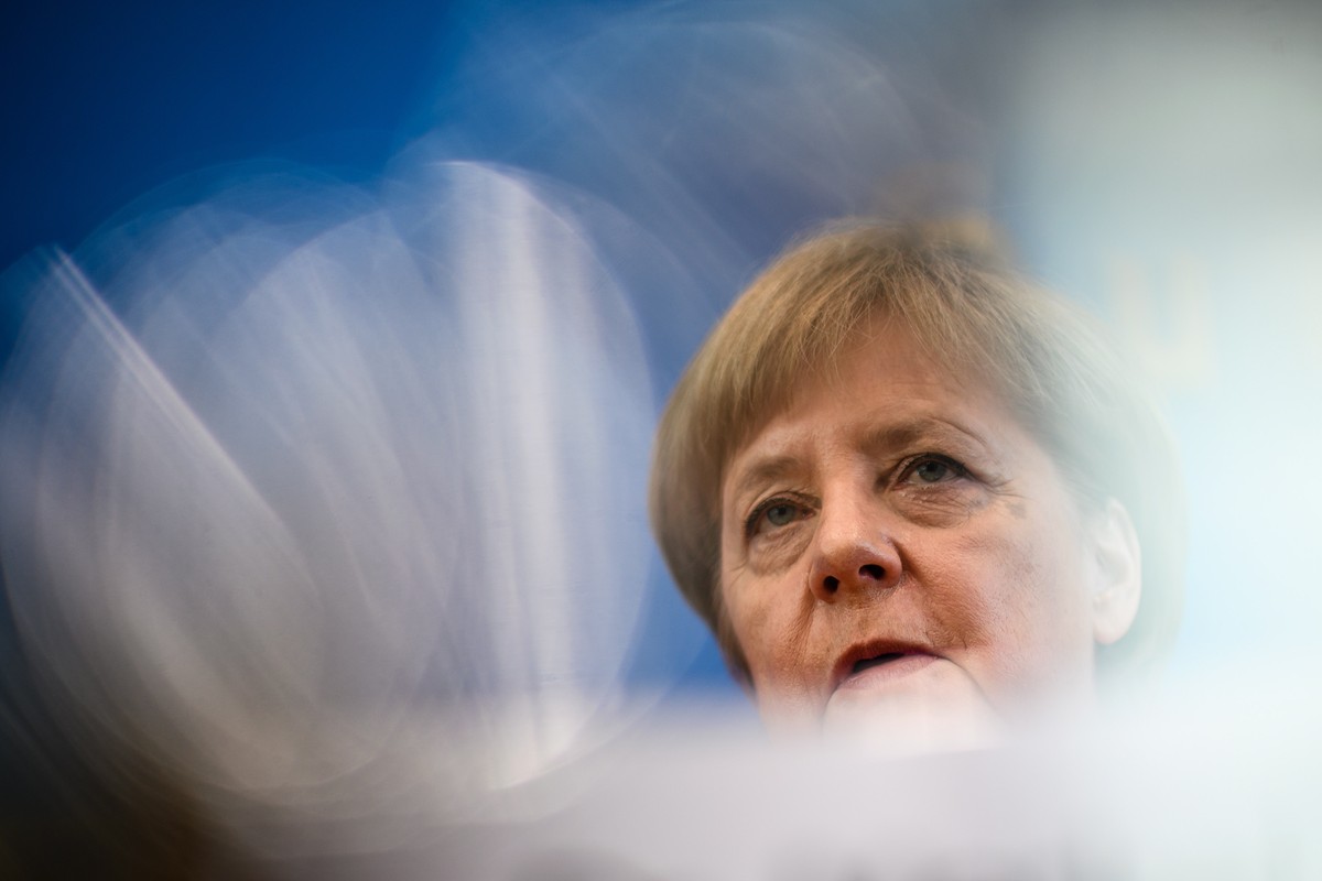 epa06900042 German Chancellor Angela Merkel during for her annual press conference at 'Bundespressekonferenz' in Berlin, Germany, 20 July 2018. The traditional media briefing usually takes p ...