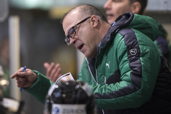 Oltens Head Coach Maurizio Mansi im Achtelfinalspiel im Swiss Ice Hockey Cup zwischen dem EHC Olten aus der ersten Liga und dem EV Zug, am Mittwoch, 26. Oktober 2016, in der Kunsteisbahn Kleinholz in  ...