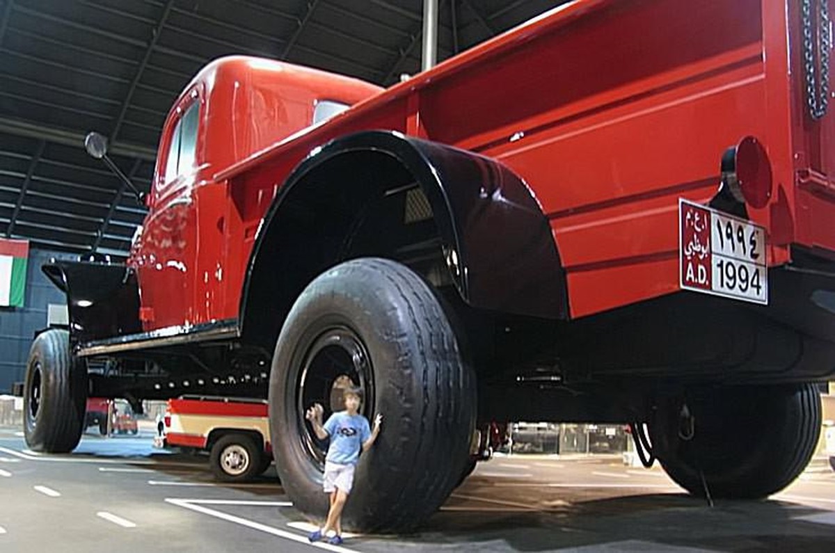 dodge power wagon truck pickup rainbow sheik abu dhabi https://www.throttlextreme.com/mind-blowing-1950-dodge-power-wagon-biggest-pickup-truck-ever-made/