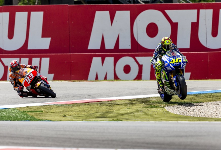 Valentino Rossi: Ab durchs Kiesbett.