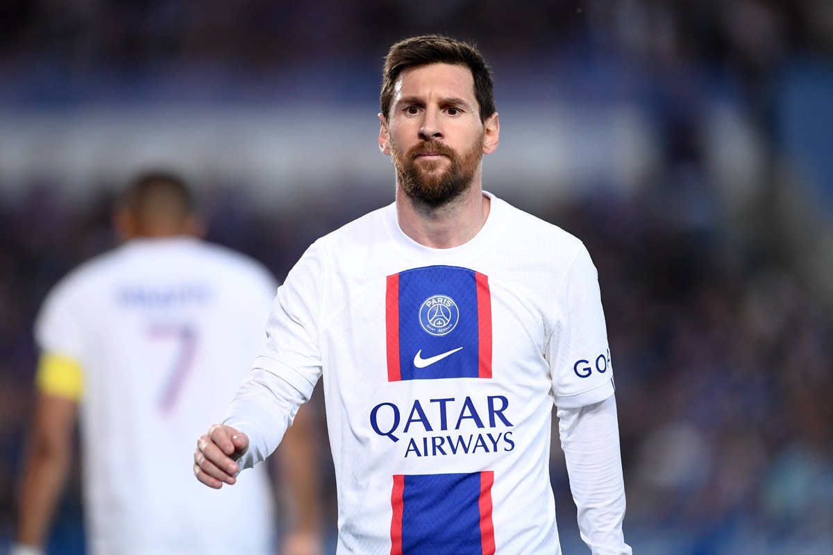 Racing Club de Strasbourg Alsace v Paris Saint-Germain - Ligue 1 Uber Eats 07 Kylian MBAPPE psg - 30 Lionel Leo MESSI psg during the Ligue 1 Uber Eats match between Strasbourg and Paris at La Meinau S ...