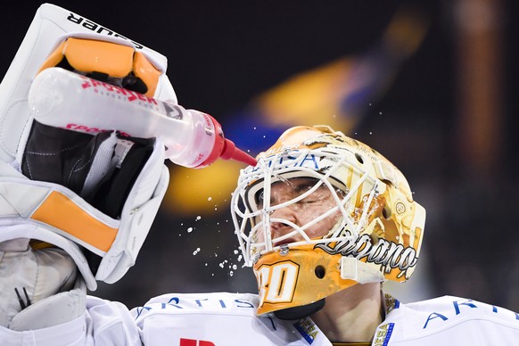 Luganos Torhueter Elvis Merzlikins, beim Eishockey-Qualifikationsspiel der National League A zwischen dem HC Davos und dem HC Lugano, am Samstag, 2. Maerz 2019, in der Vaillant Arena in Davos. (KEYSTO ...