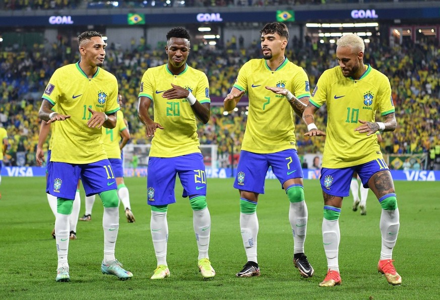 RECORD DATE NOT STATED FIFA World Cup, WM, Weltmeisterschaft, Fussball Qatar 2022 Brazil vs Korea Republic OF Neymar celebrates his goal 2-0 with Raphinha, Vinicius Jr Lucas Paqueta of Brazil during t ...