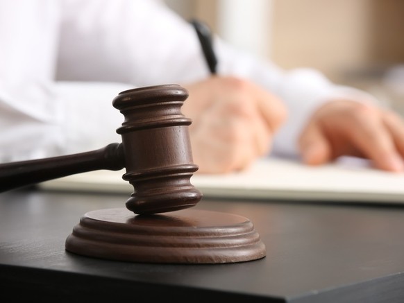 Gericht Richter judge Symbolbild symbol