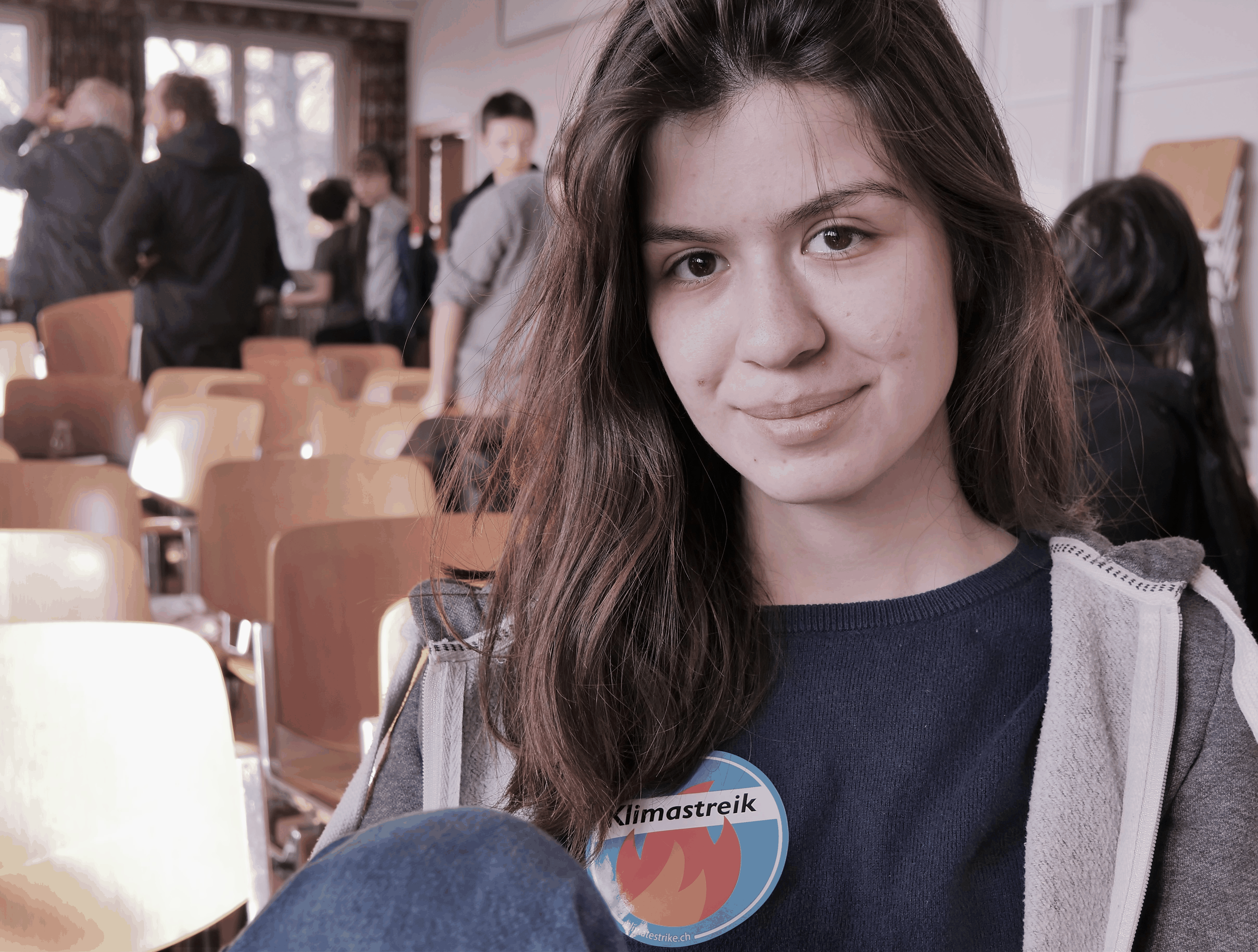 Eslem Demirel (22) organisiert in Basel die Klimastreiks mit.