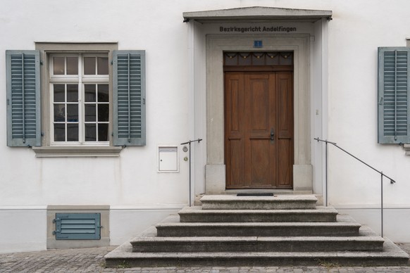 Das Bezirksgericht Andelfingen, fotografiert am Dienstag, 15. Oktober 2024 in Andelfingen. (KEYSTONE/Til Buergy)