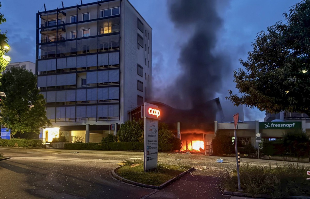 Oberwil Automat Sprengung