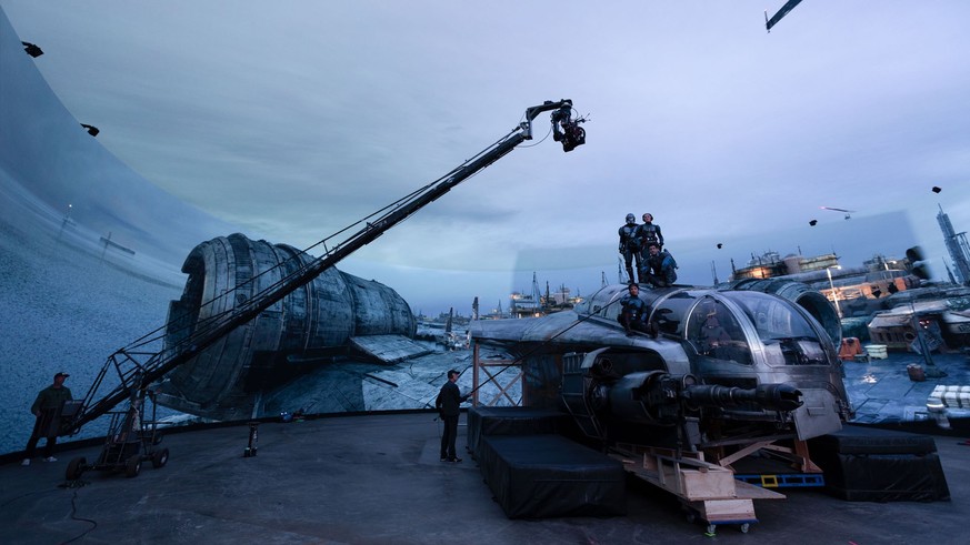 The Volume StageCraft Industrial Light and Magic 
https://www.ilm.com/wp-content/uploads/2021/03/StageCraftLED-Mandalorian2.jpg