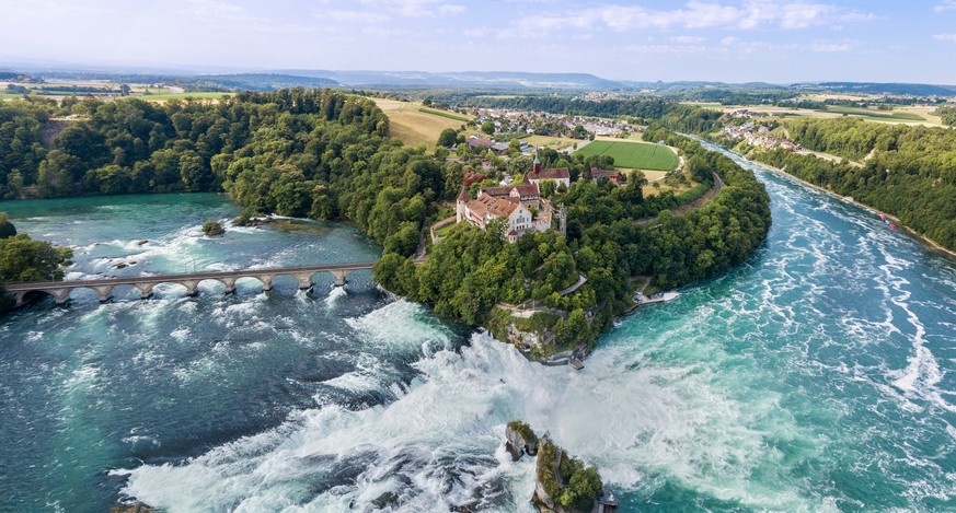 Der Rhein ist lang. Hier sind wir beim Rheinfall in Neuhausen.