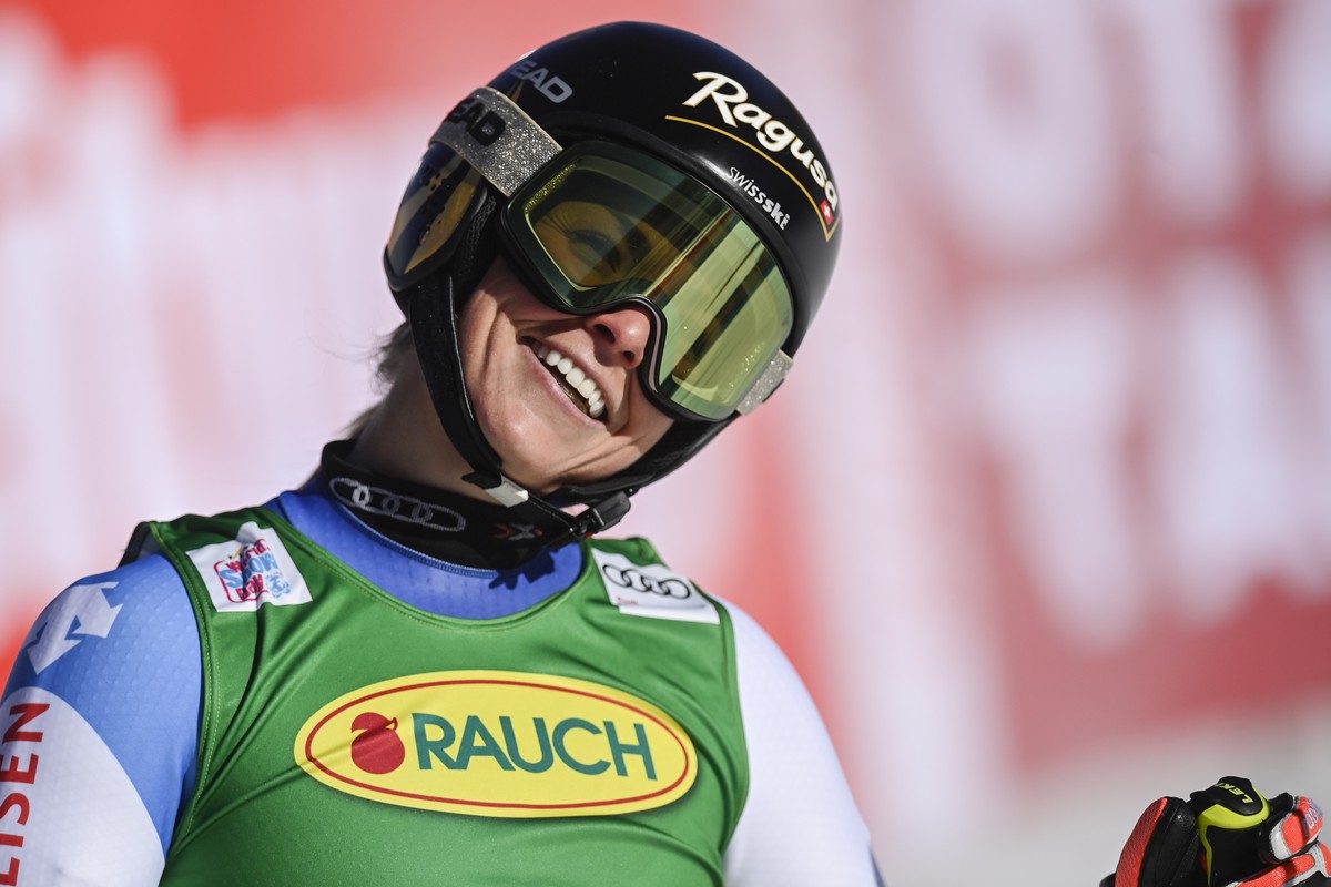 epa09541069 Lara Gut-Behrami of Switzerland reacts in the finish area during the second run of the Women's Giant Slalom race at the FIS Alpine Skiing World Cup season opener on the Rettenbach gla ...