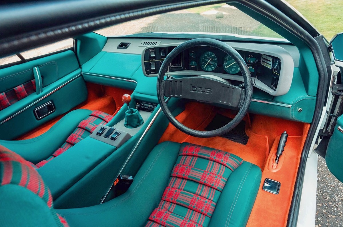 1977 Lotus Esprit Series 1 - interior! 
https://www.classicandsportscar.com/sites/default/files/2025-09/Classic-%26-Sports-Car-Lotus-Esprit-at-50-21.jpg