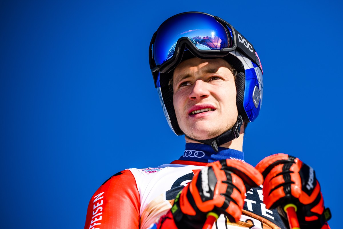 epa10398250 Marco Odermatt Switzerland reacts at the start during the men's downhill training race at the FIS Alpine Skiing World Cup in Wengen, Switzerland, 10 January 2023. EPA/JEAN-CHRISTOPHE  ...